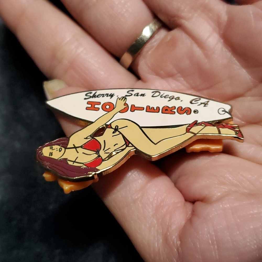 Hooter Pin - Picture 3 of 3